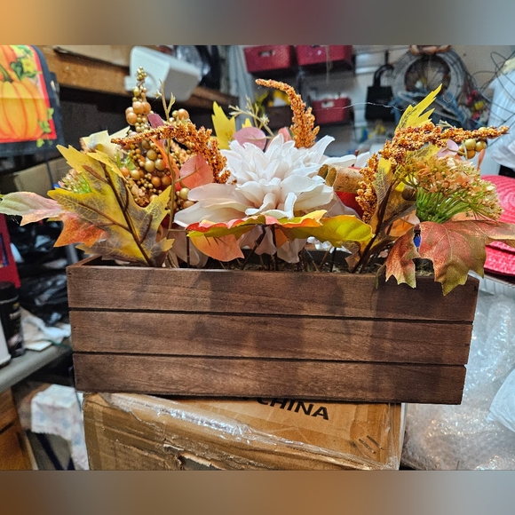 #196 The Orchard- Tabletop Fall Decor w/apples,cinnamon sticks. NWT - Picture 2 of 5